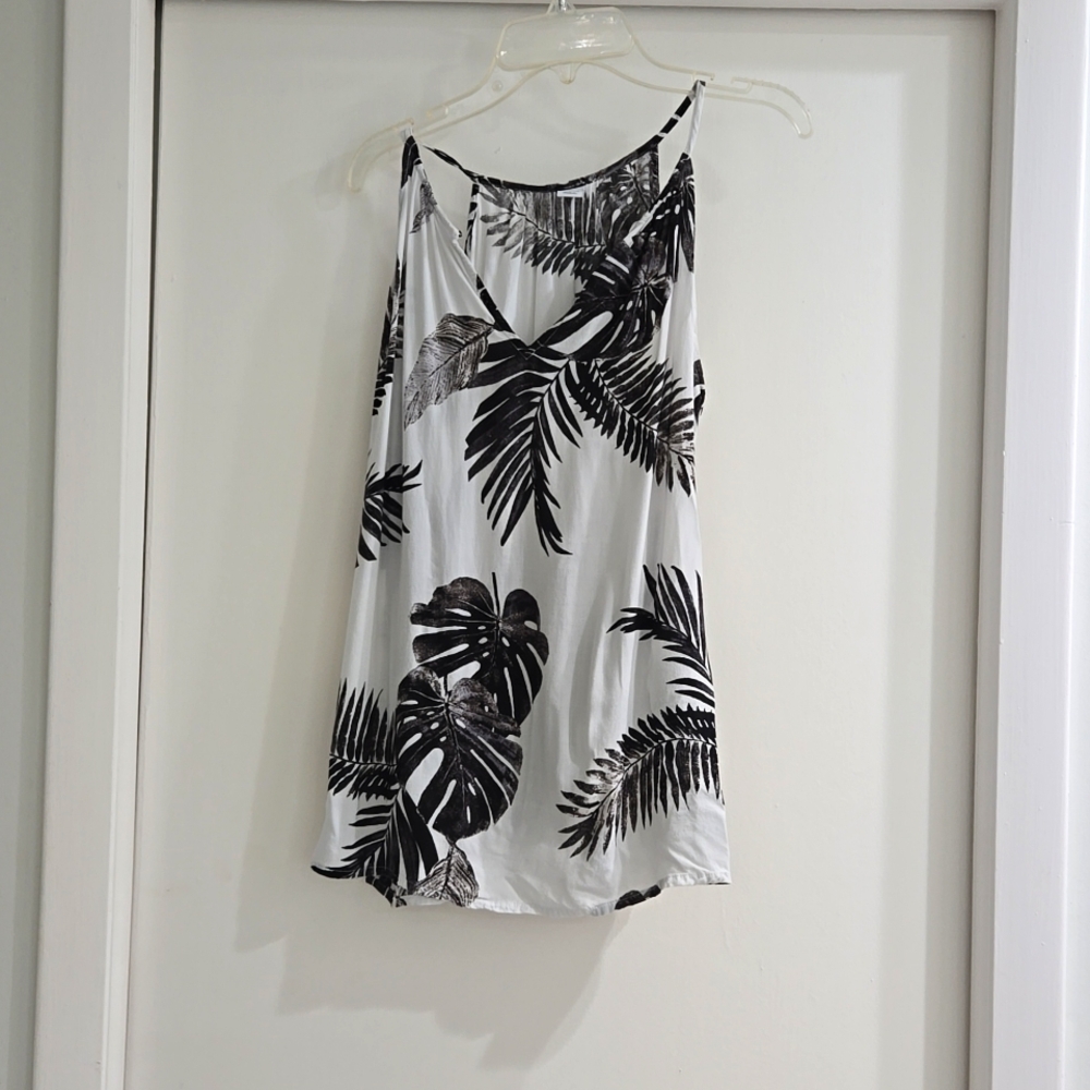 Old Navy Palm Tree shirt